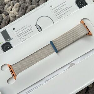 Apple Starlight Sport Loop watch band
